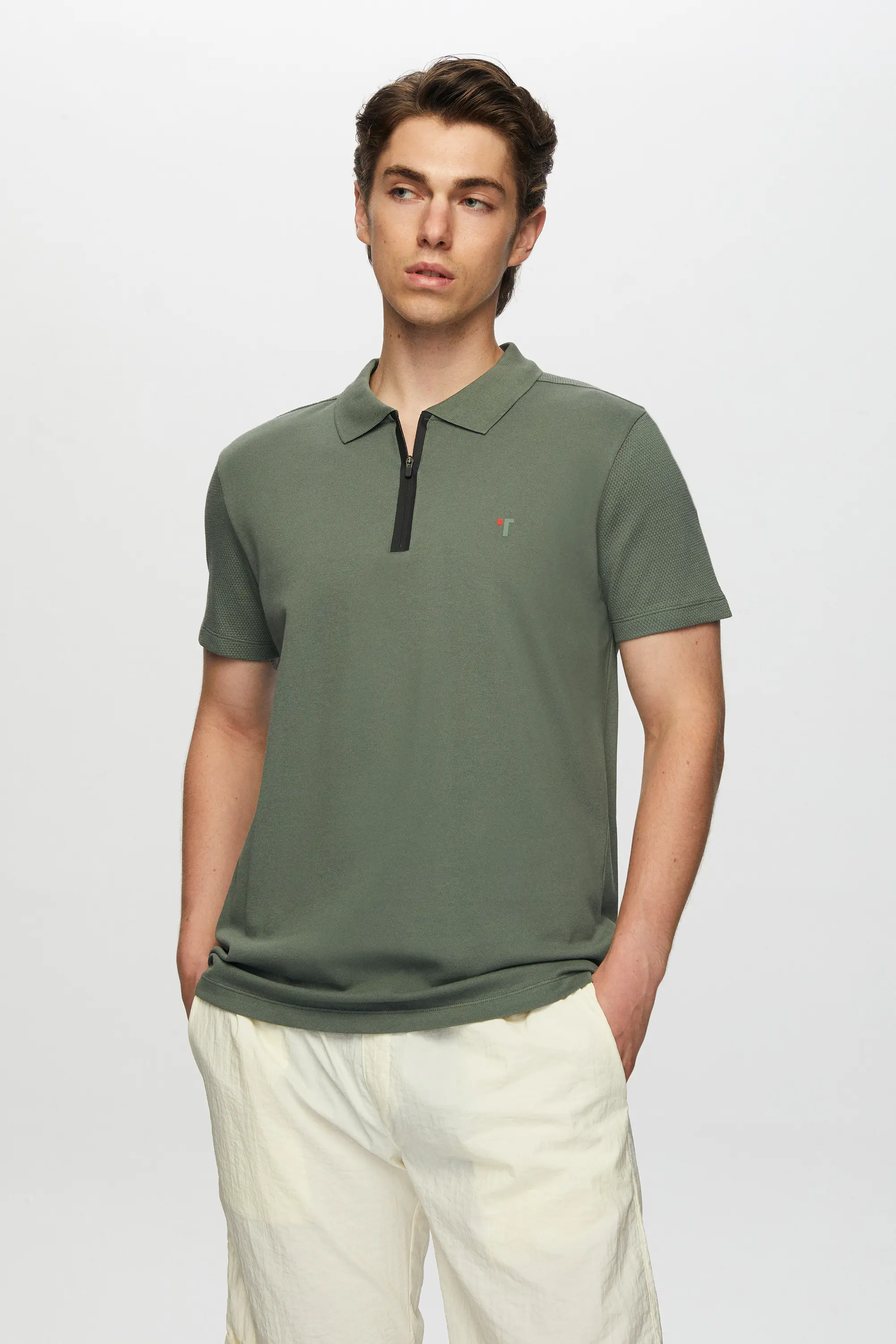 Damat Tween Tween Yeşil Fermuarlı T-Shirt. 1