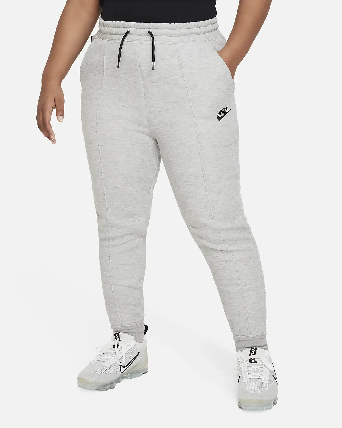 Nike Sportswear Tech Fleece. 1