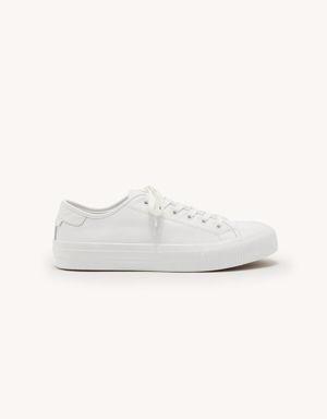 Low-top leather sneakers