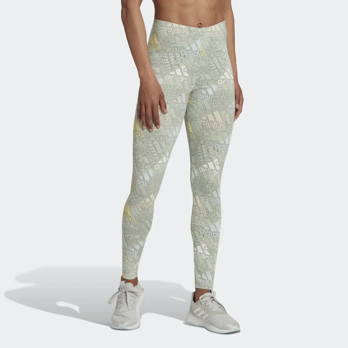 Adidas Leggings Essentials. 1