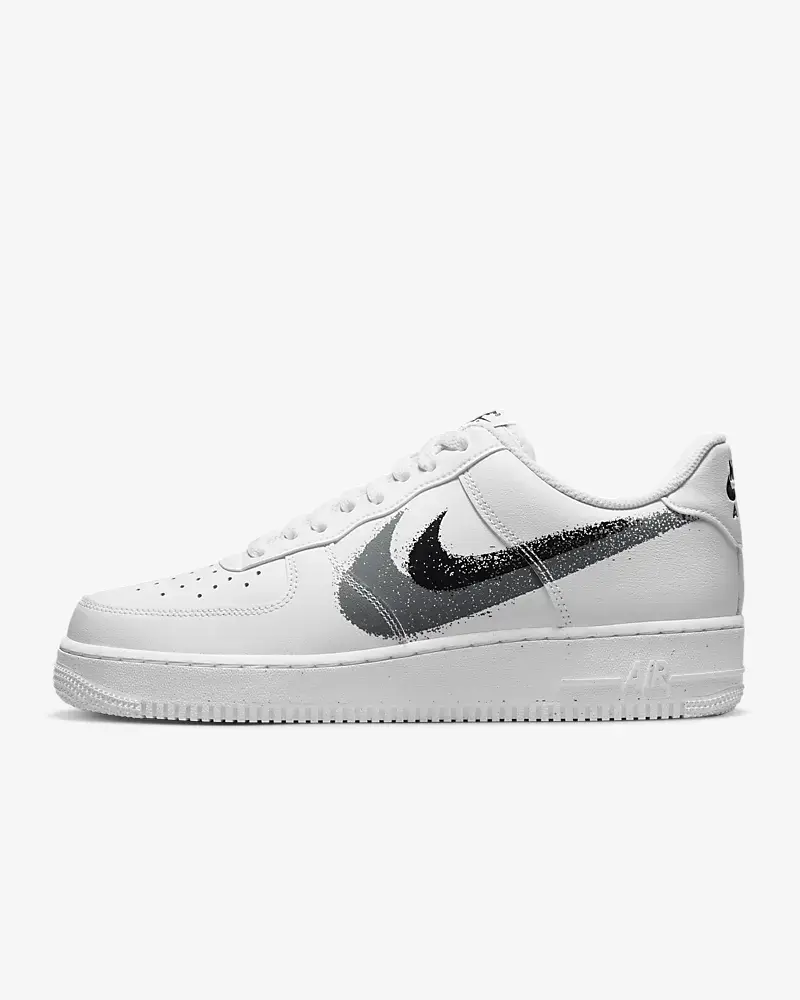 Nike Air Force 1 '07. 1