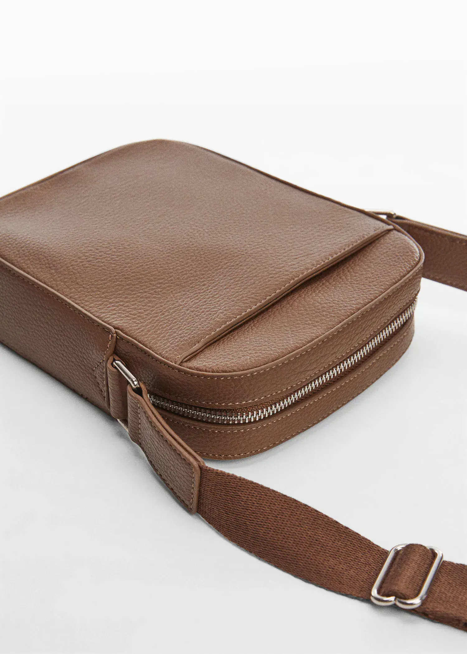 Mango Leather-effect shoulder bag. 3