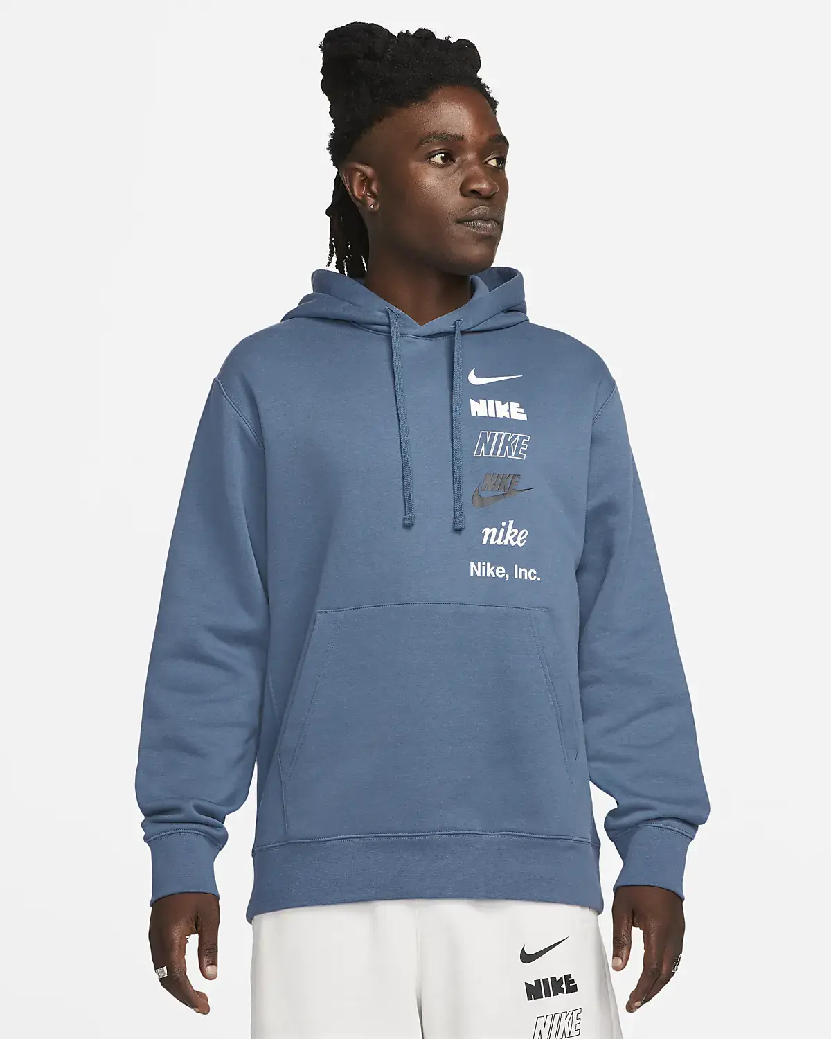 Nike Club Fleece. 1