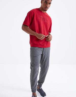 Kırmızı Küçük Yazı Nakışlı O Yaka Erkek Oversize T-Shirt - 88103