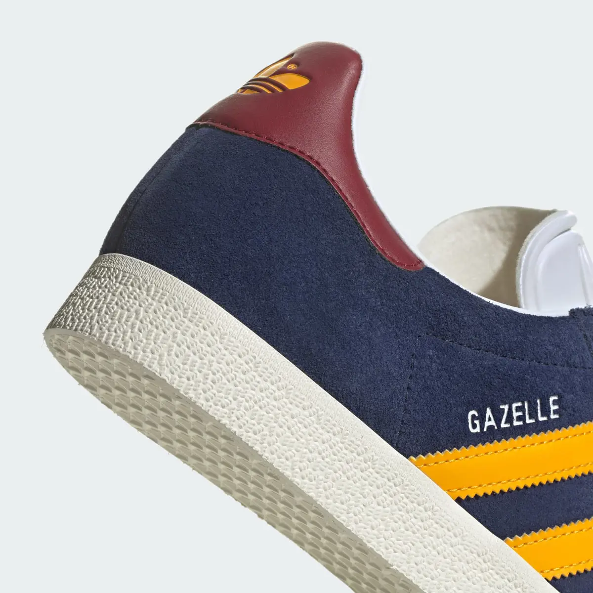 Adidas GAZELLE. 3