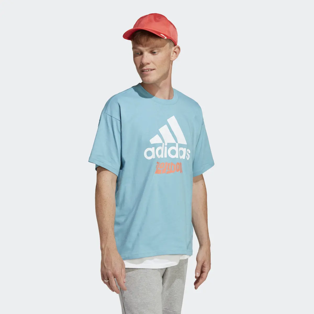 Adidas T-shirt Graphic. 3