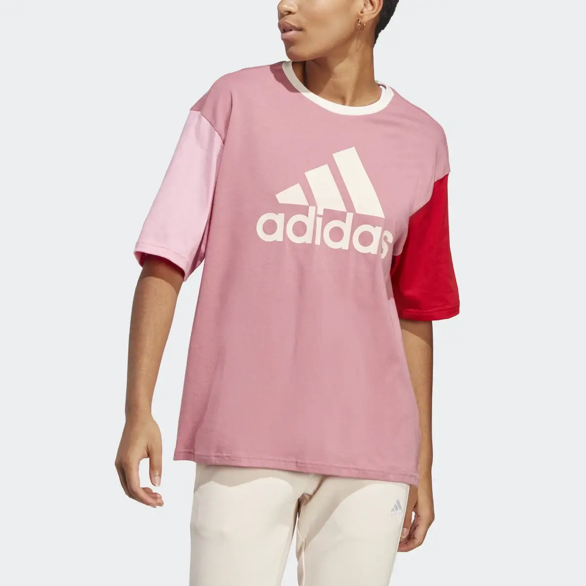 Adidas Playera Essentials Boyfriend Logo Grande. 1