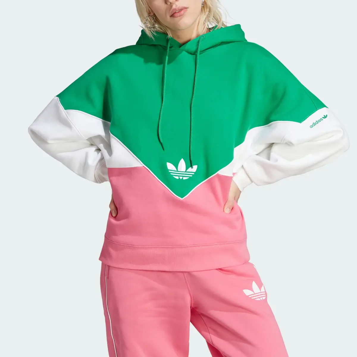 Adidas Adicolor Hoodie. 1