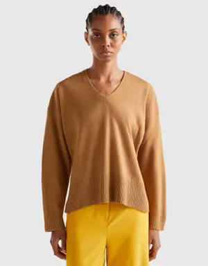 oversized fit v-neck sweater