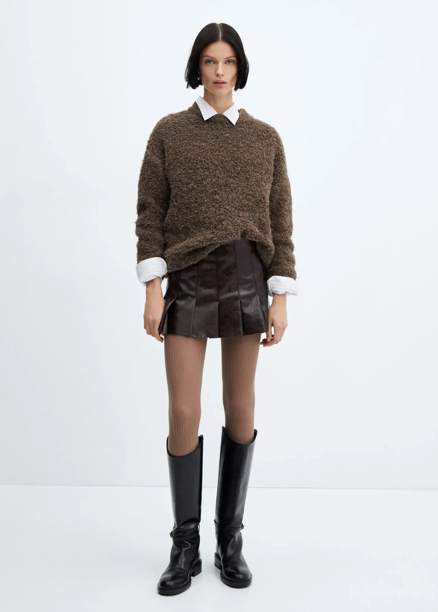 Mango Leather-effect pleated mini-skirt. 3