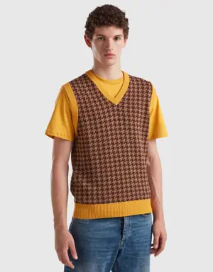 houndstooth vest in cashmere blend