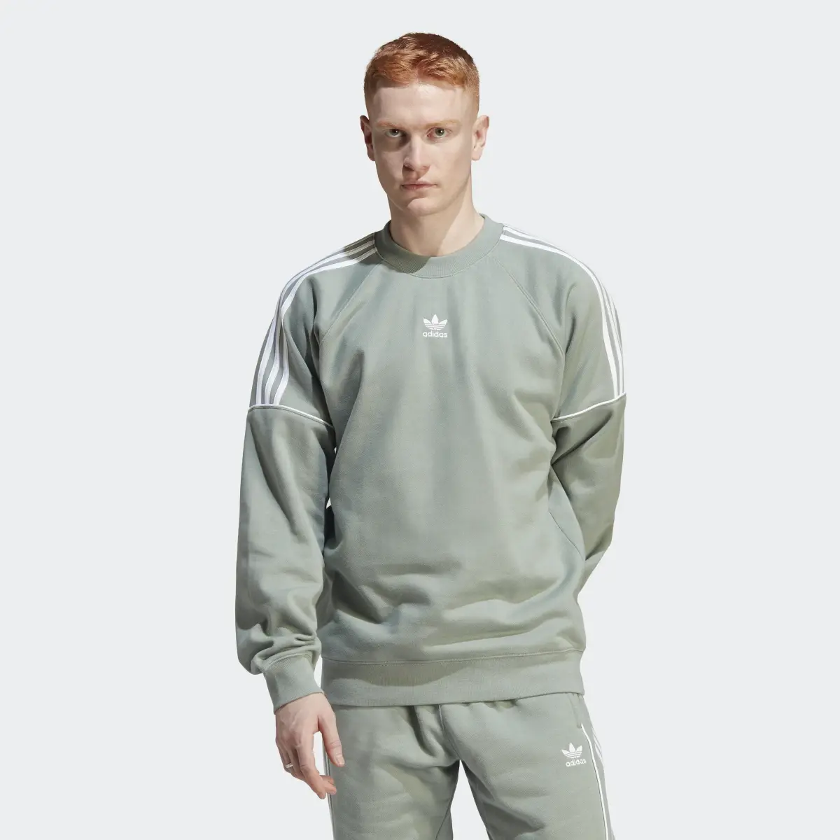 Adidas Rekive Sweatshirt. 2