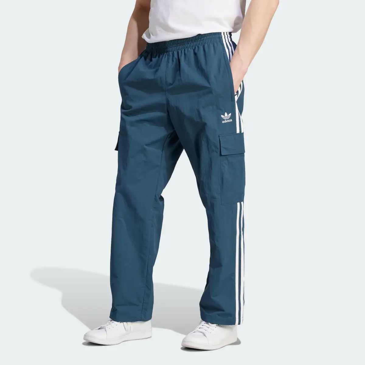 Adidas Adicolor Classics 3-Stripes Cargo Pants. 1