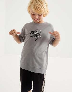 Gri Oversize Yazı Nakışlı Kısa Kollu O Yaka Erkek Çocuk T-Shirt - 10898