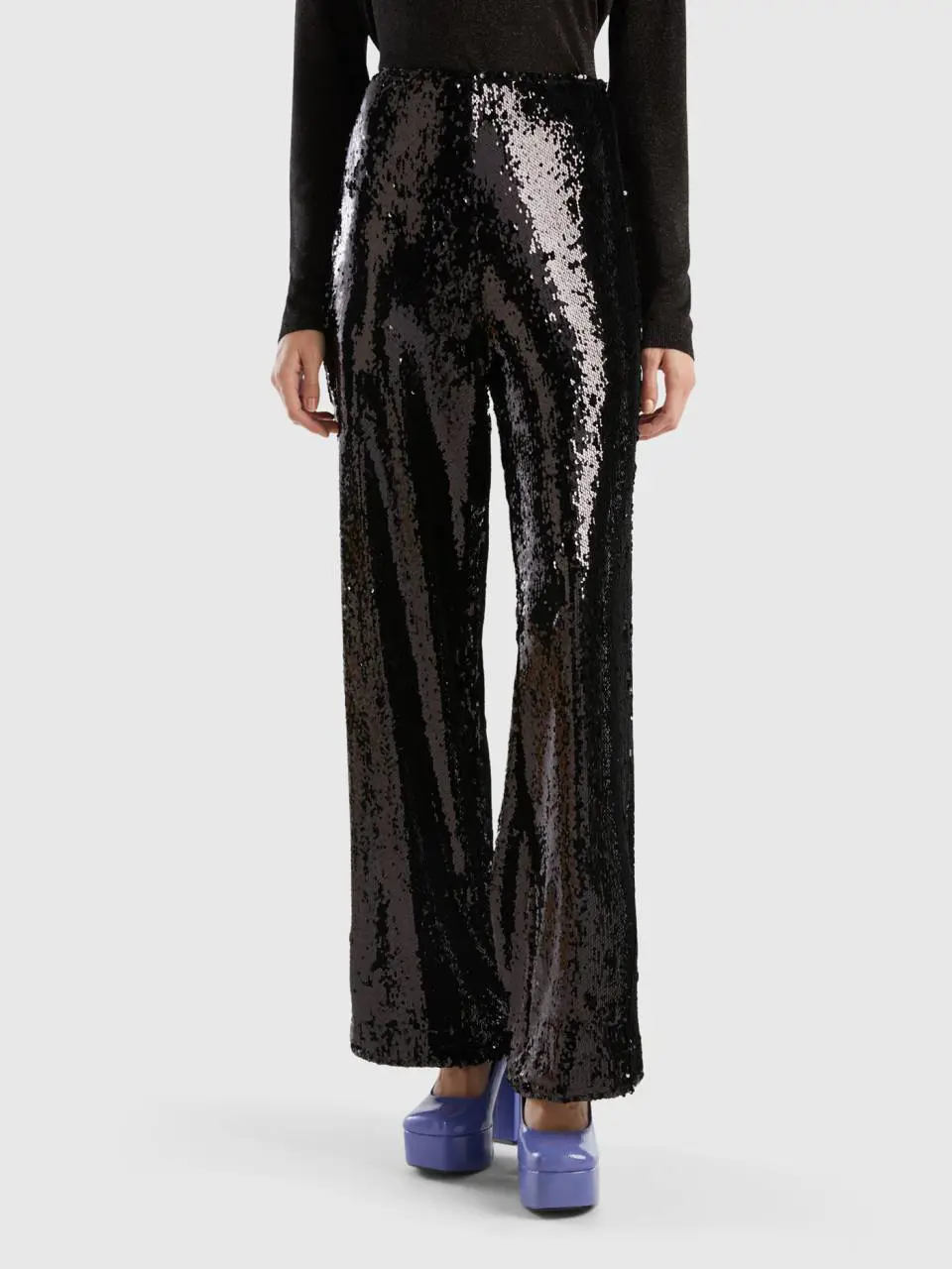Benetton pants with sequins. 1