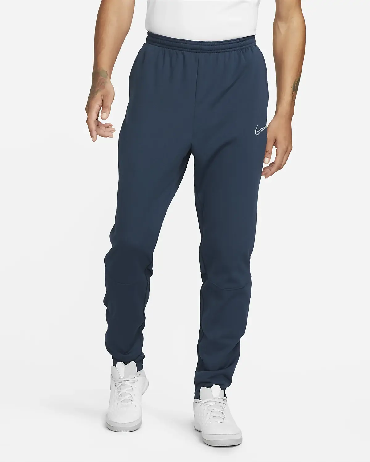 Nike Therma-Fit Academy Winter Warrior. 1