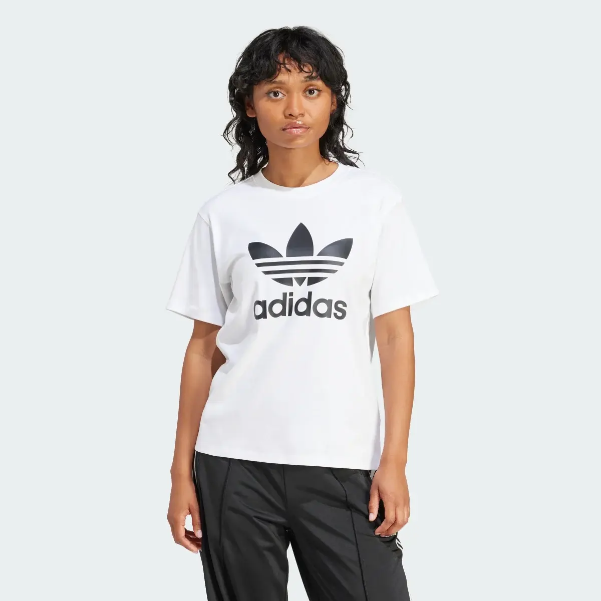 Adidas Camiseta Trefoil Regular. 2