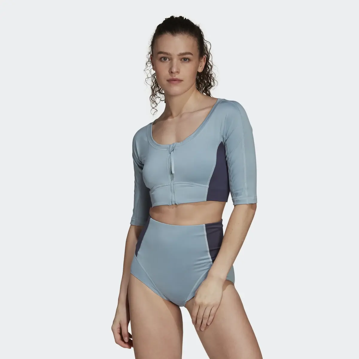 Adidas Yoga Top. 2