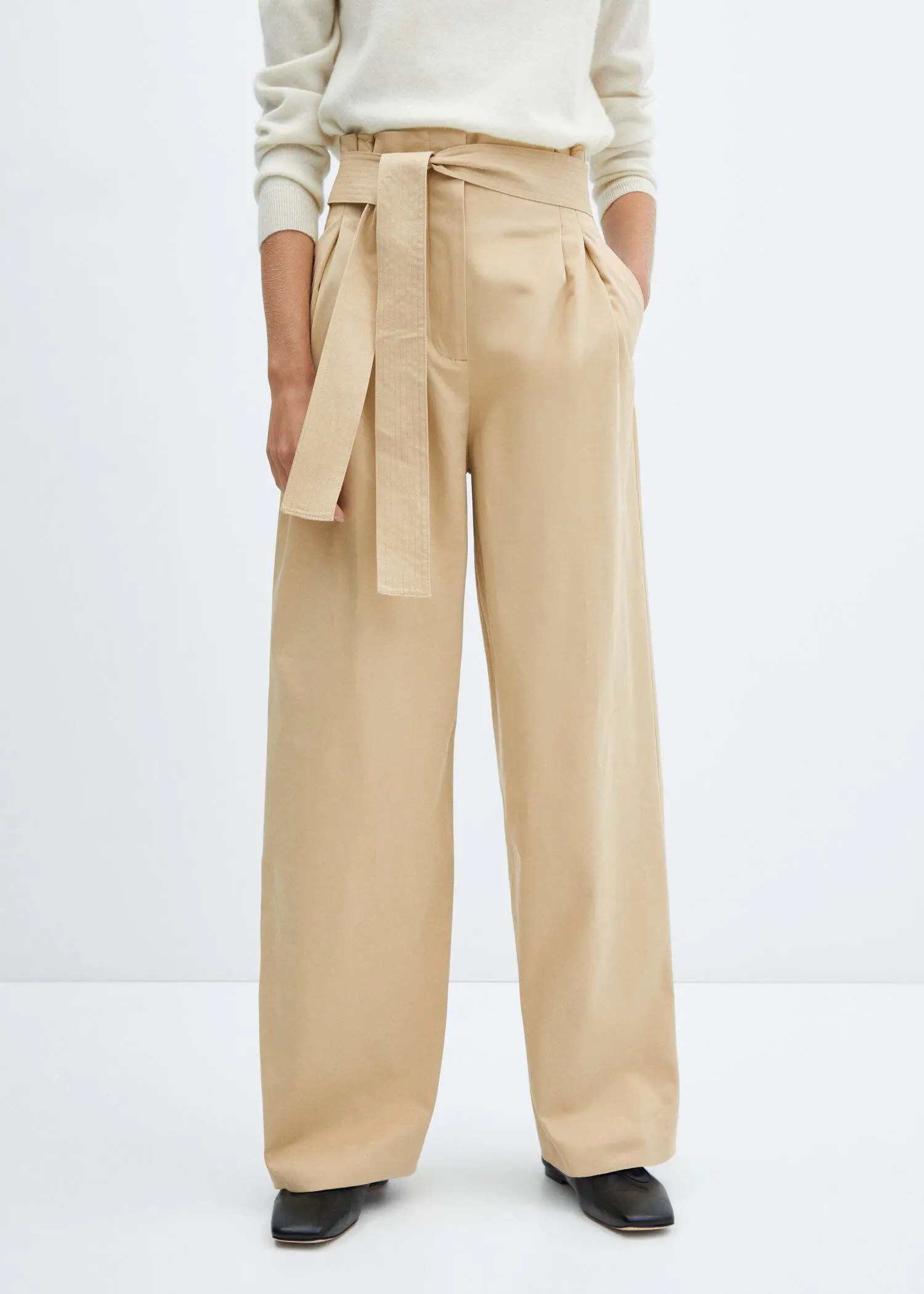 Mango Paperbag trousers with belt. 1