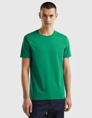 dark green t-shirt
