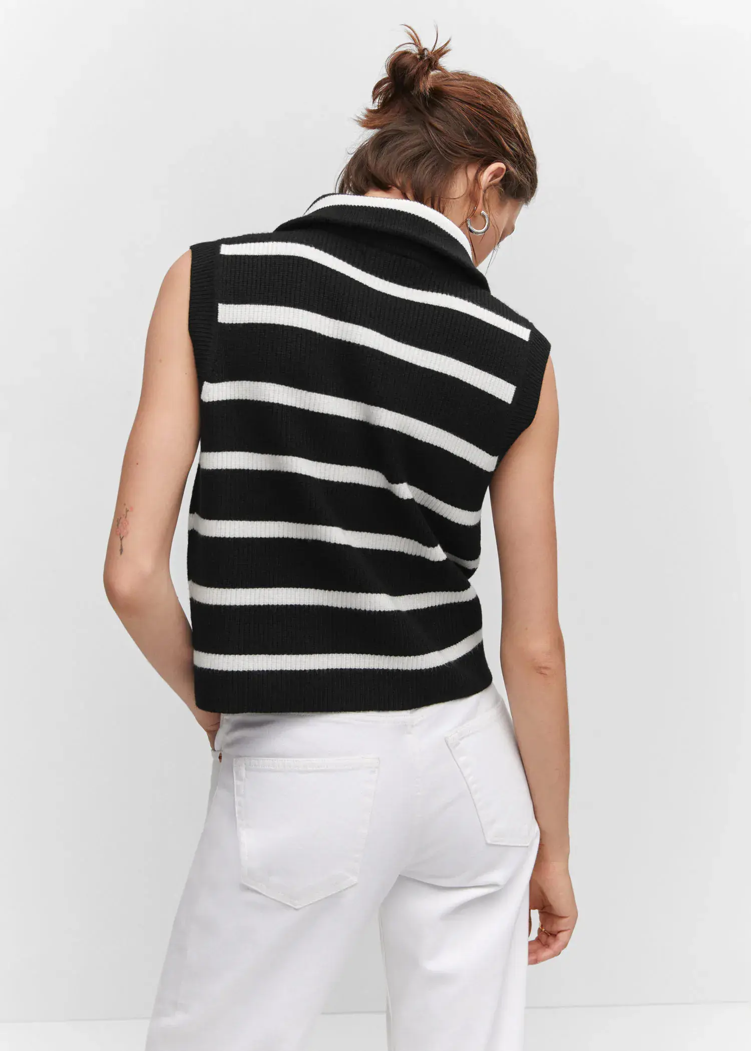 Mango Striped vest with zipper. 3