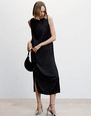 Schwarzes Midi-Kleid mit Textur