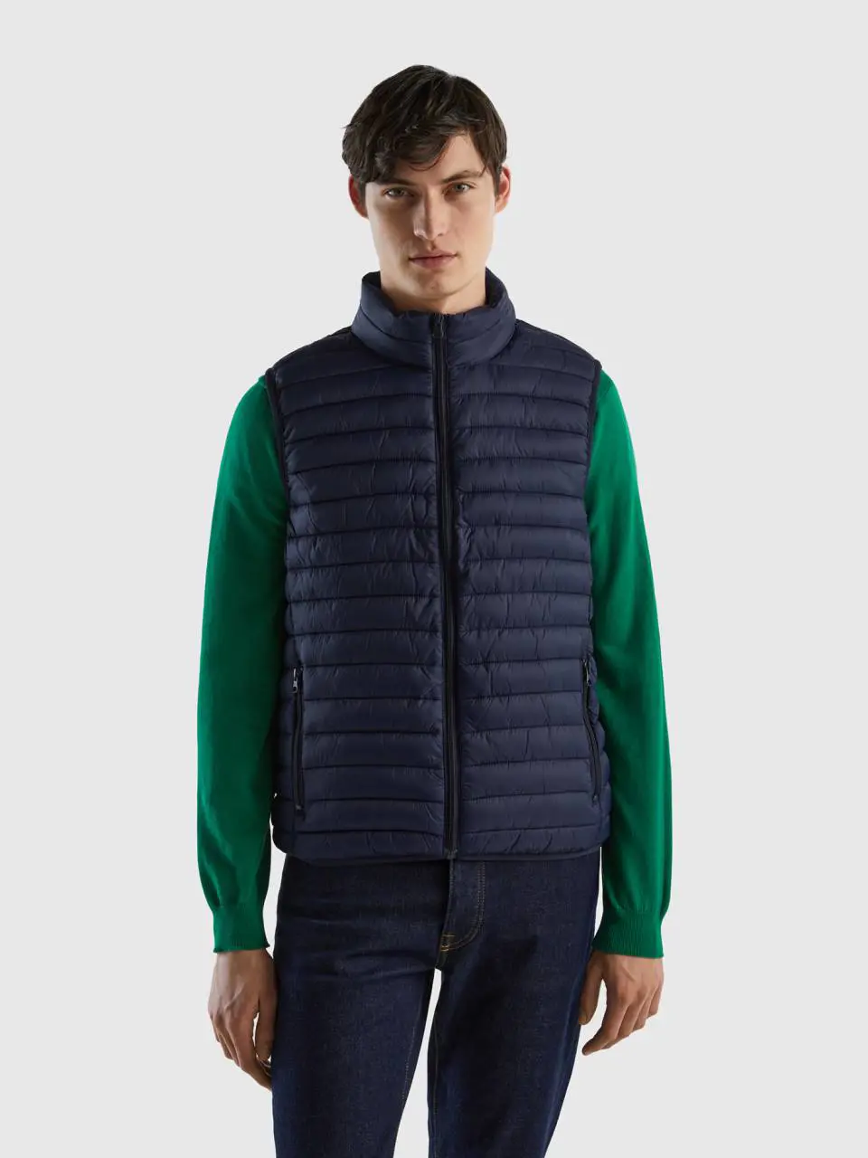 Benetton sleeveless puffer jacket with recycled wadding. 1