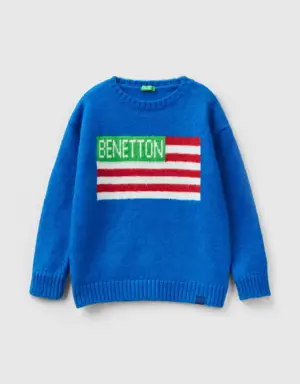 sweater with flag inlay