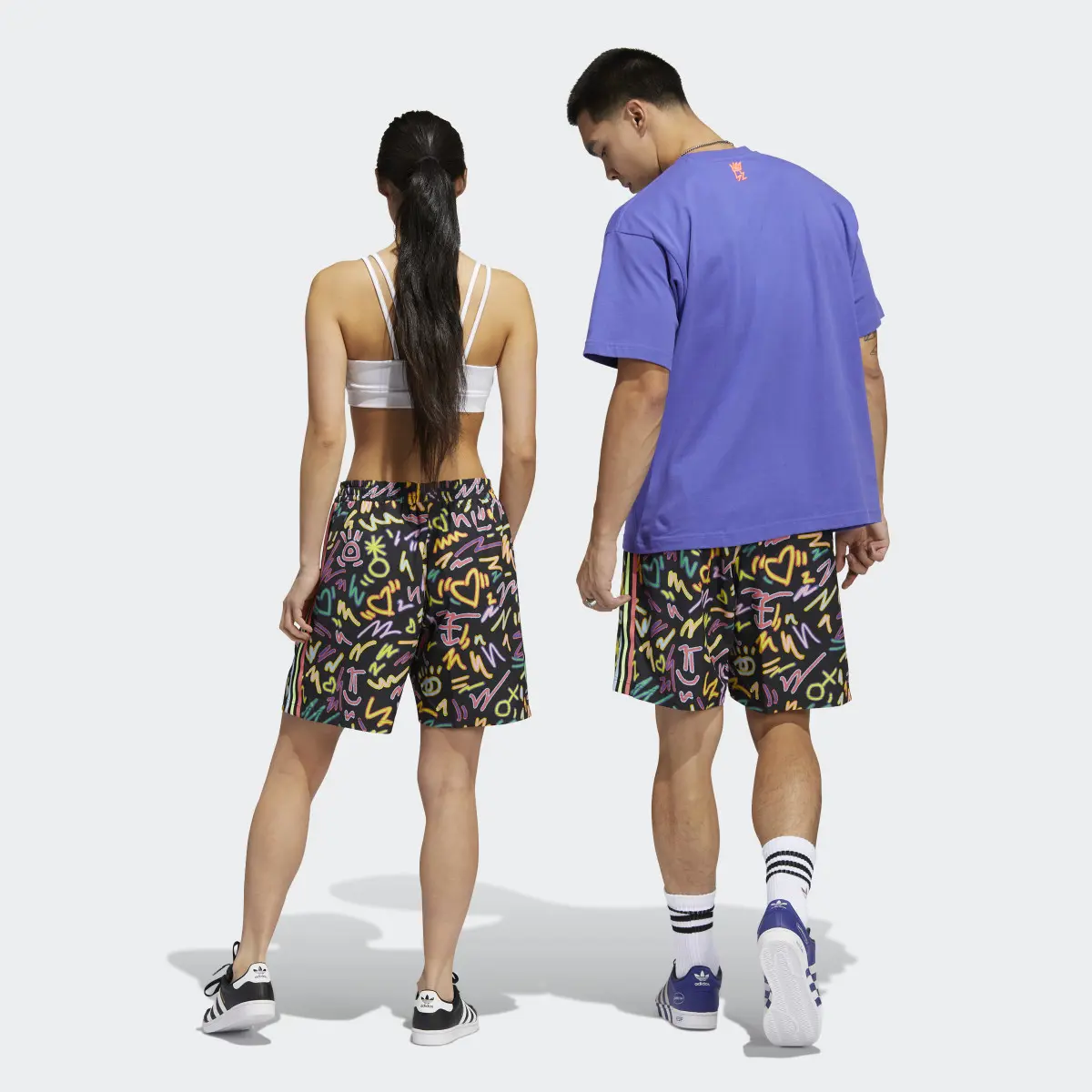 Adidas Shorts Tejidos Estampados Love Unites Doodle (Unisex). 2 Adidas Shorts Tejidos Estampados Love Unites Doodle (Unisex). 2