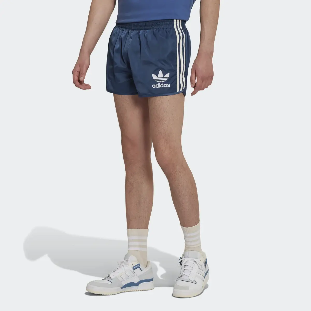 Adidas Pantalón corto Graphic Mellow Ride Club. 1