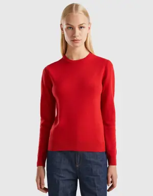 red crew neck sweater in merino wool