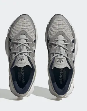 Adidas OZWEEGO Shoes. 3