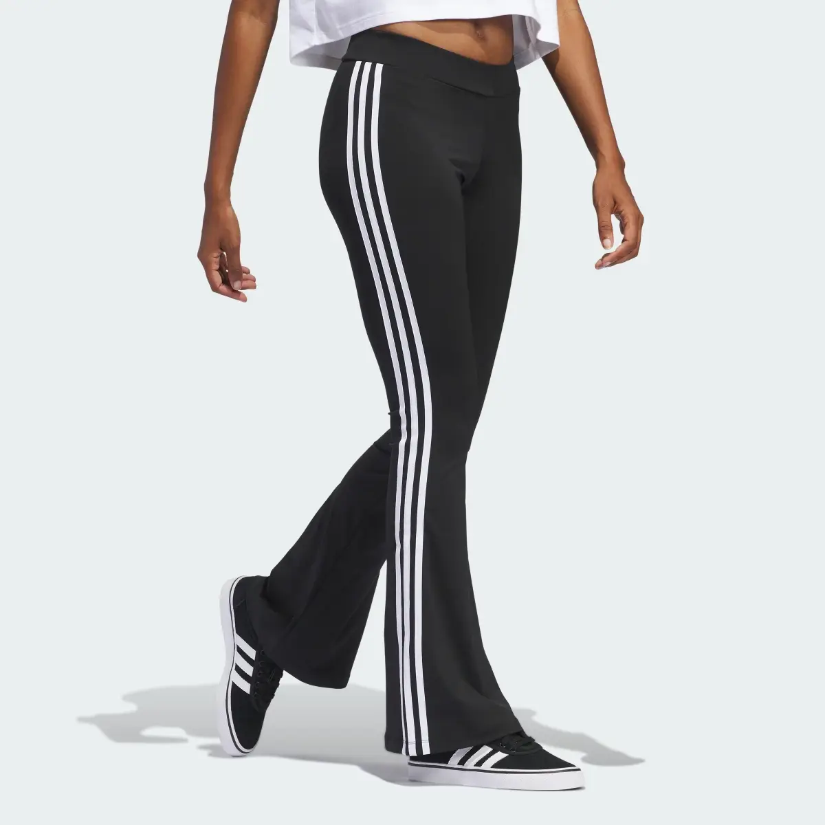 Adidas Leggings à Boca de Sino. 3