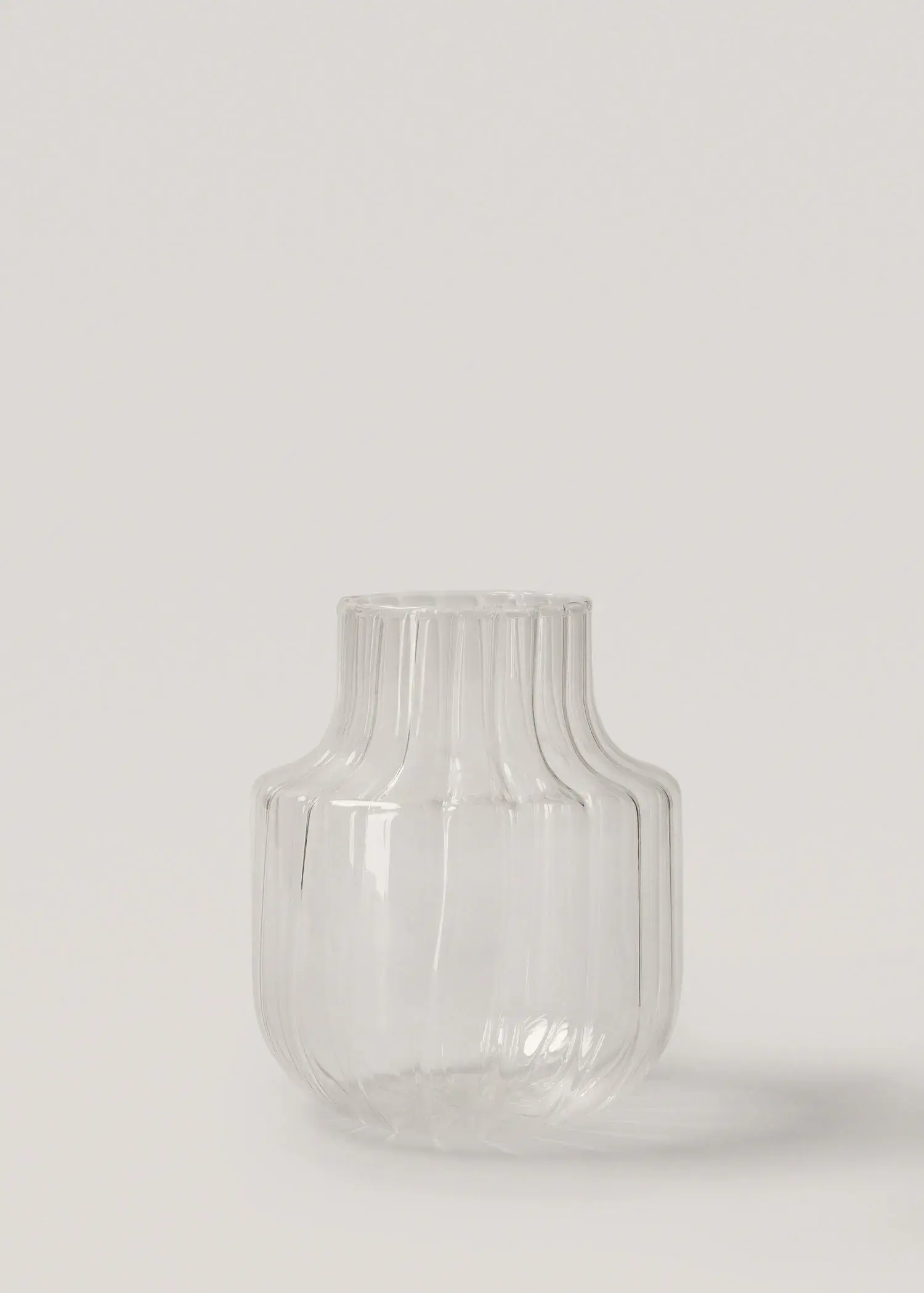 Mango Borosilicate optical line vase. 3