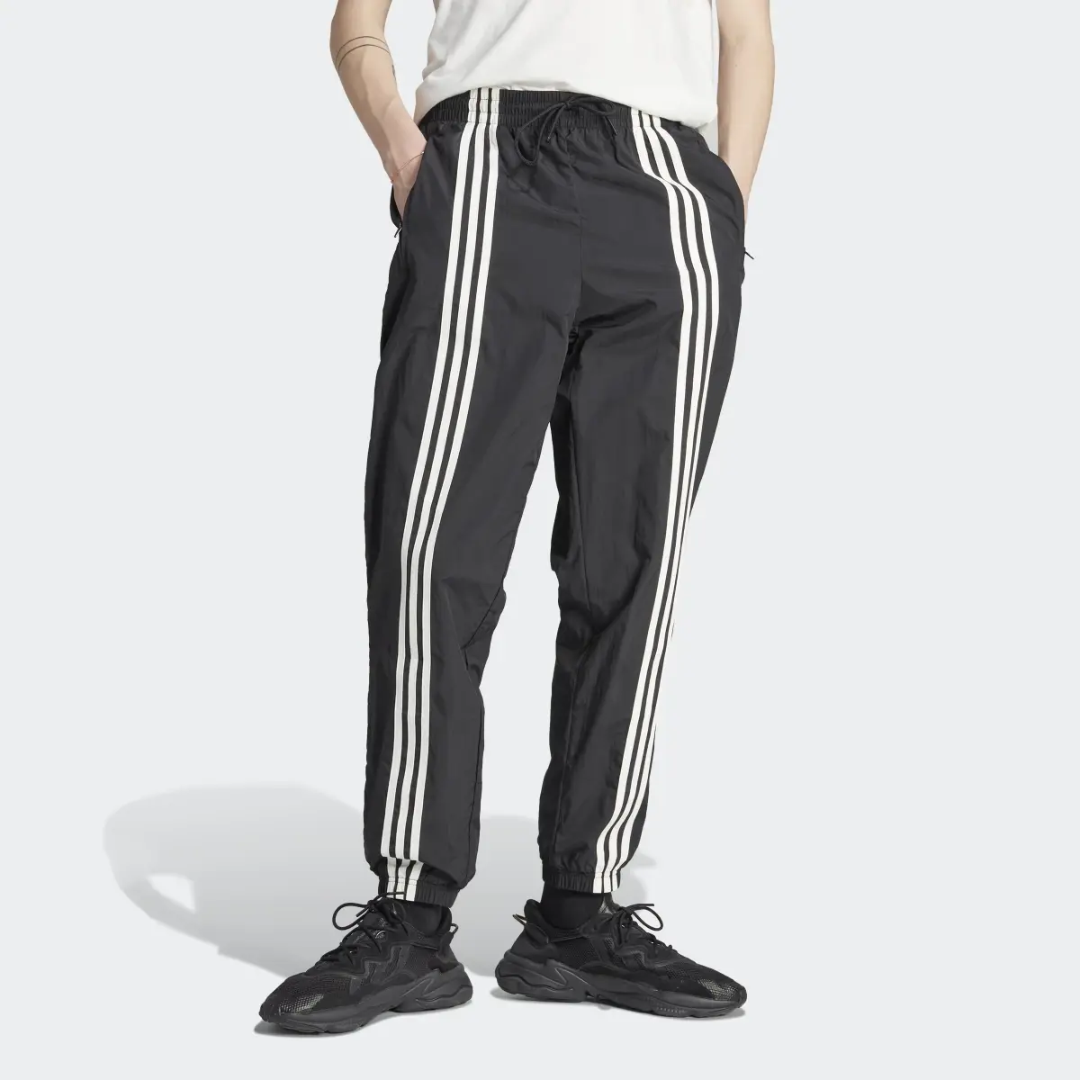 Adidas Pants Hack. 1