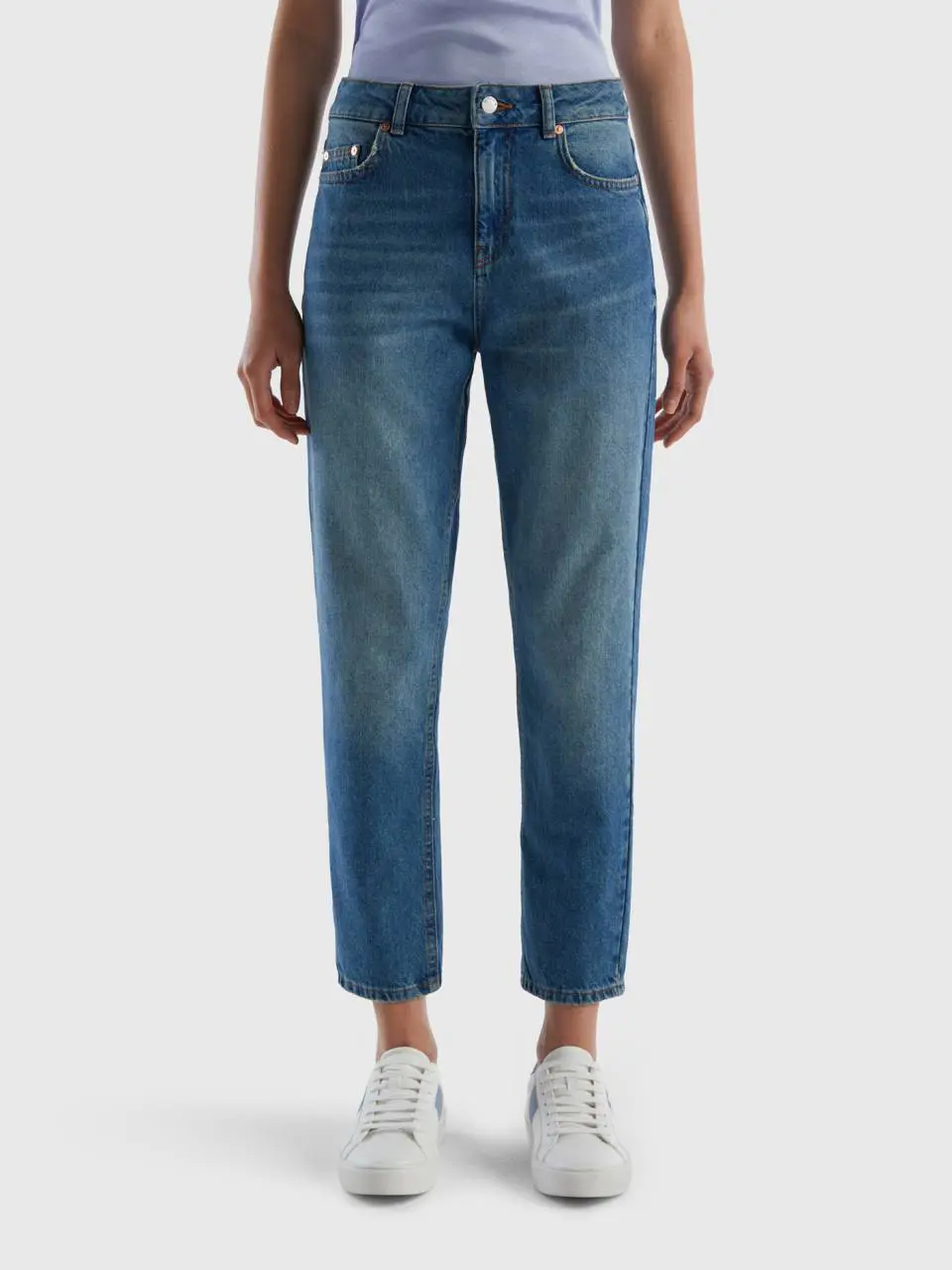 Benetton cropped high-waisted jeans. 1