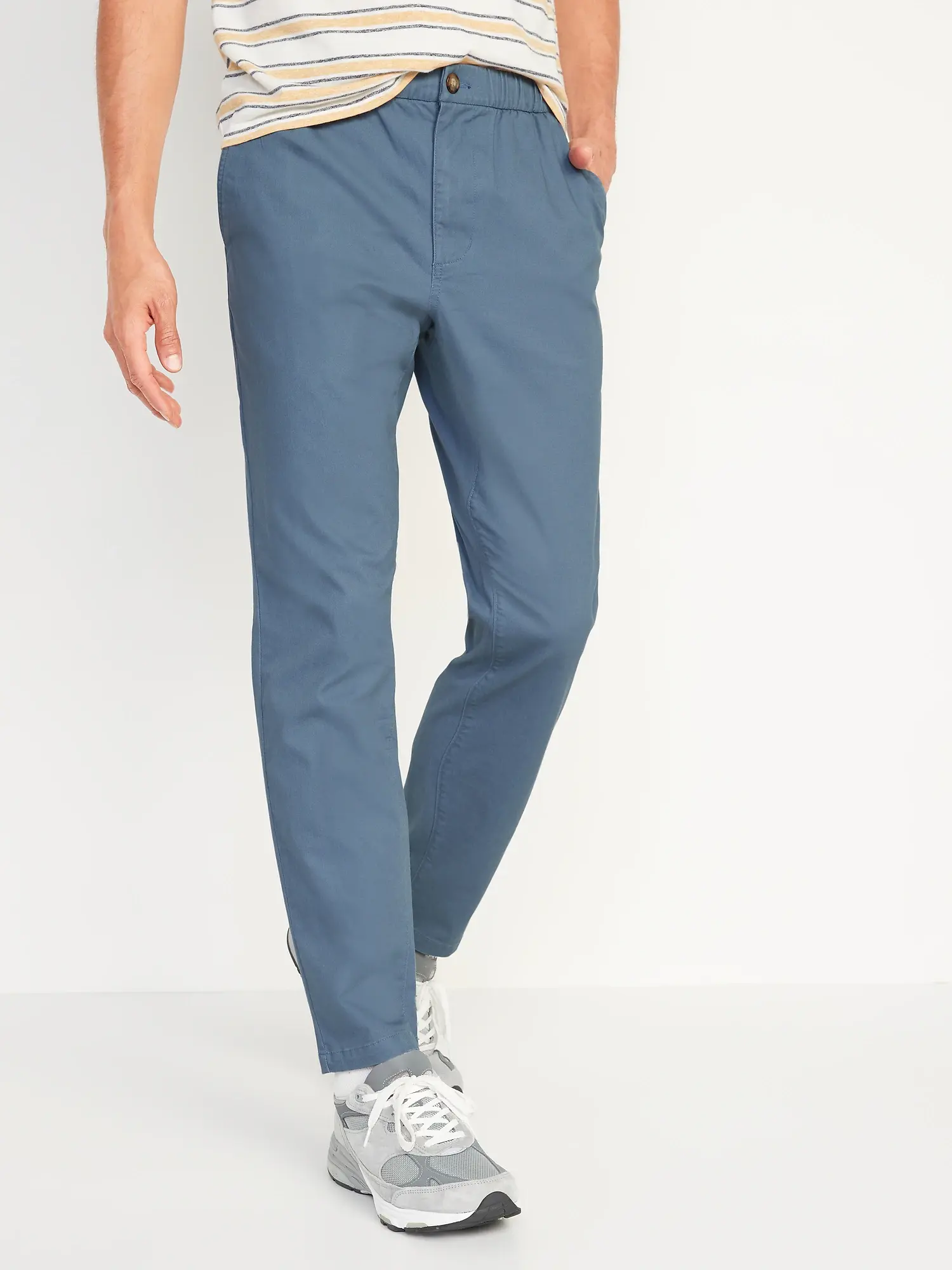 Old Navy Slim Taper Built-In Flex Pull-On Chino Pants for Men blue. 1
