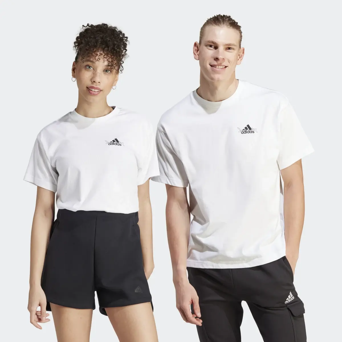 Adidas T-shirt (Unissexo). 1