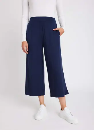 Kit And Ace Brushed Lounge Cropped Pants. 1
