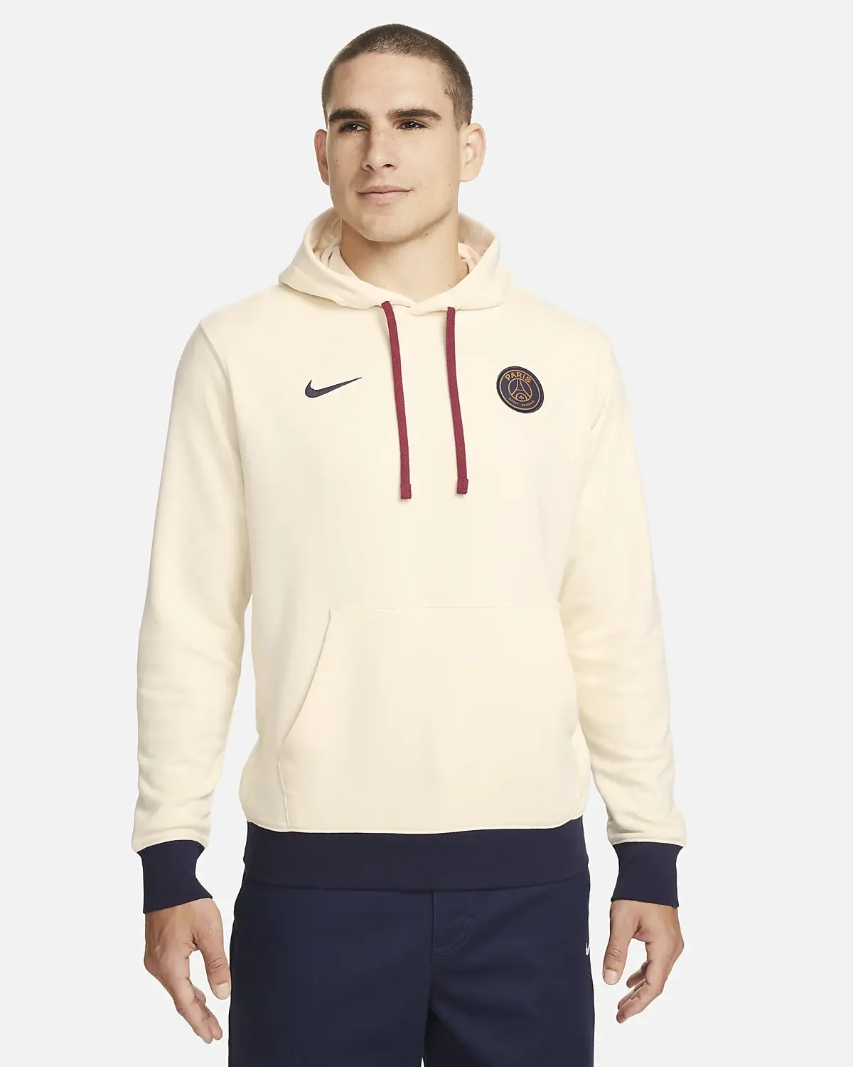 Nike París Saint-Germain Club Fleece. 1