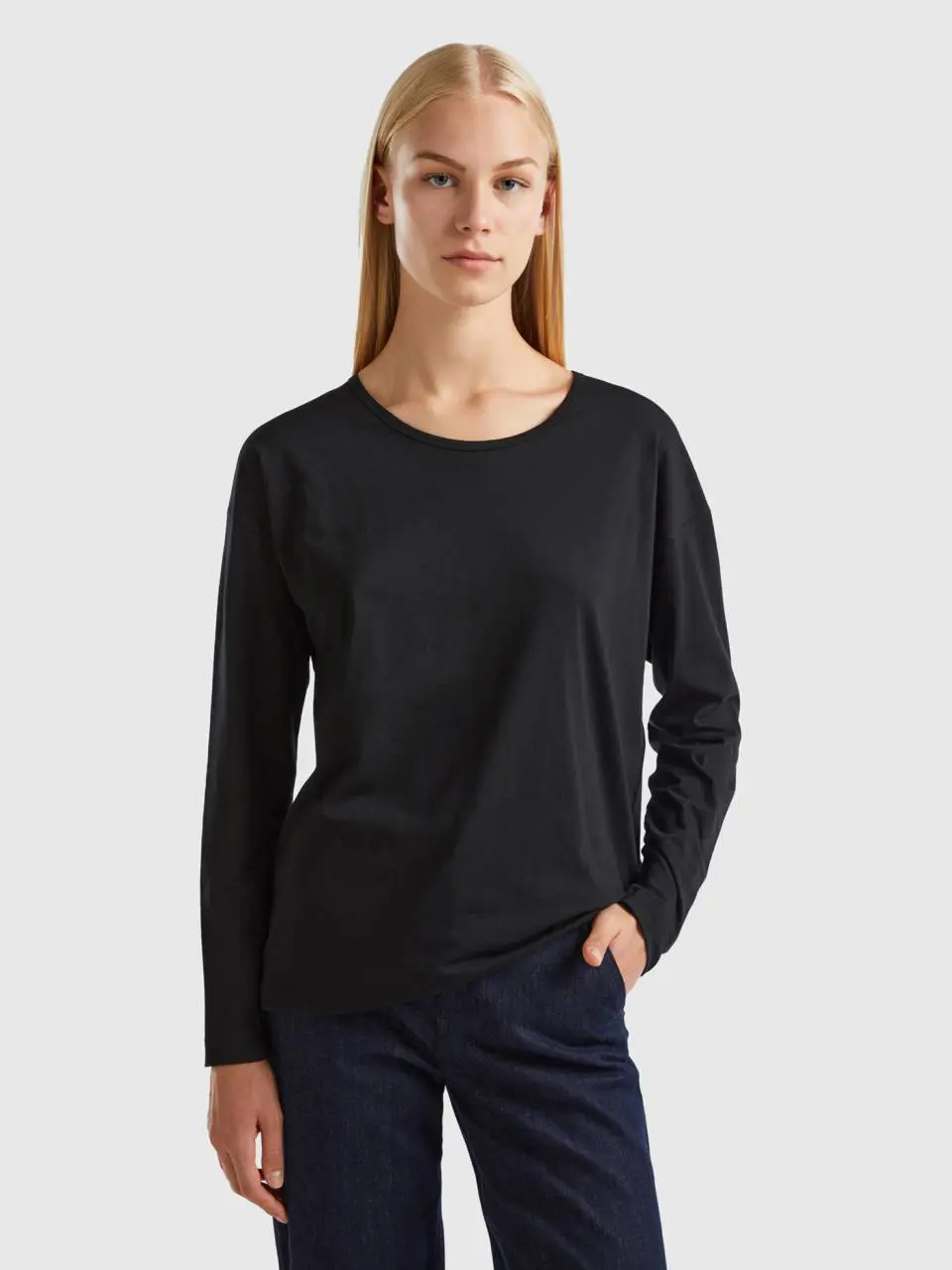 Benetton black long fiber cotton t-shirt. 1