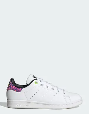 STAN SMITH J