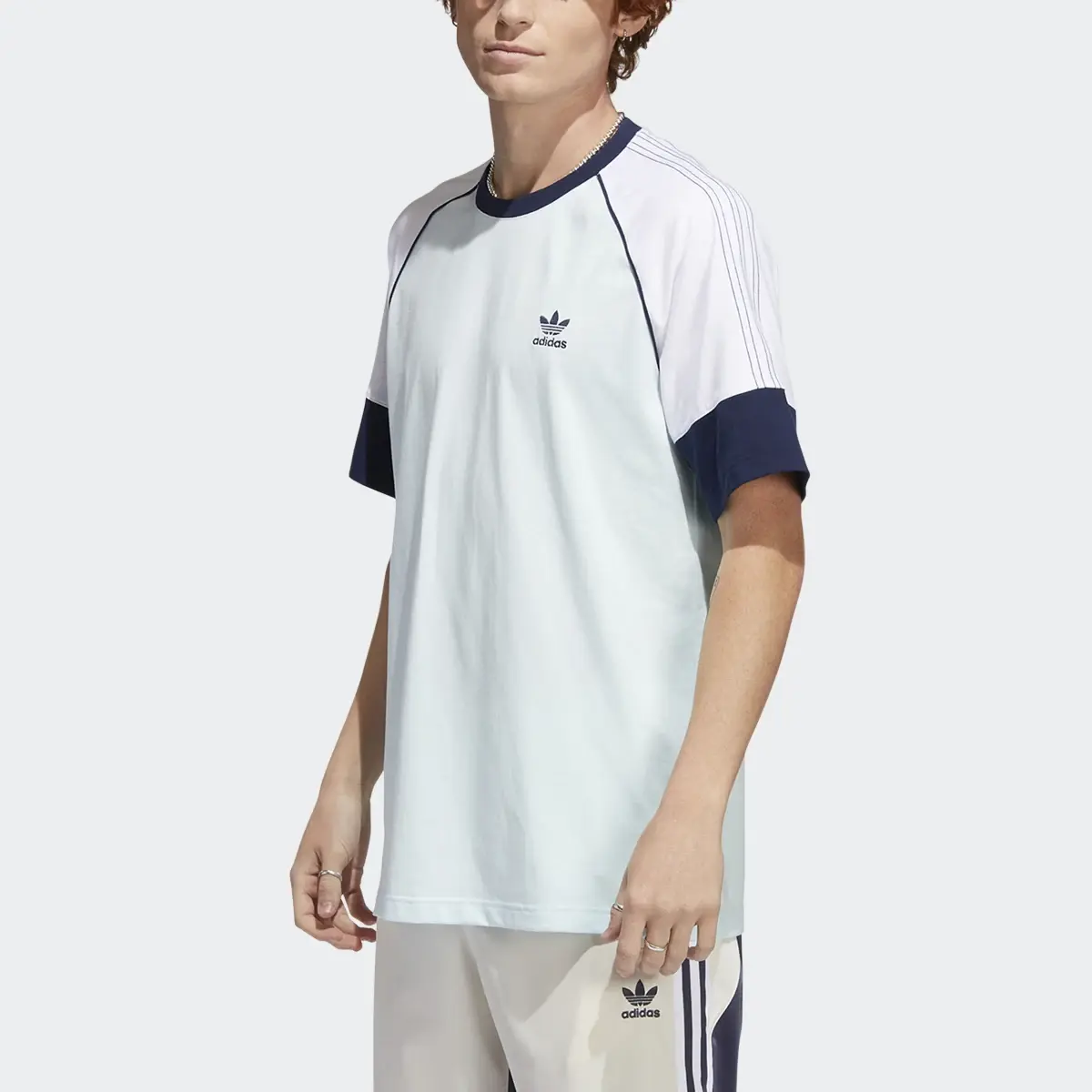 Adidas T-shirt SST. 1