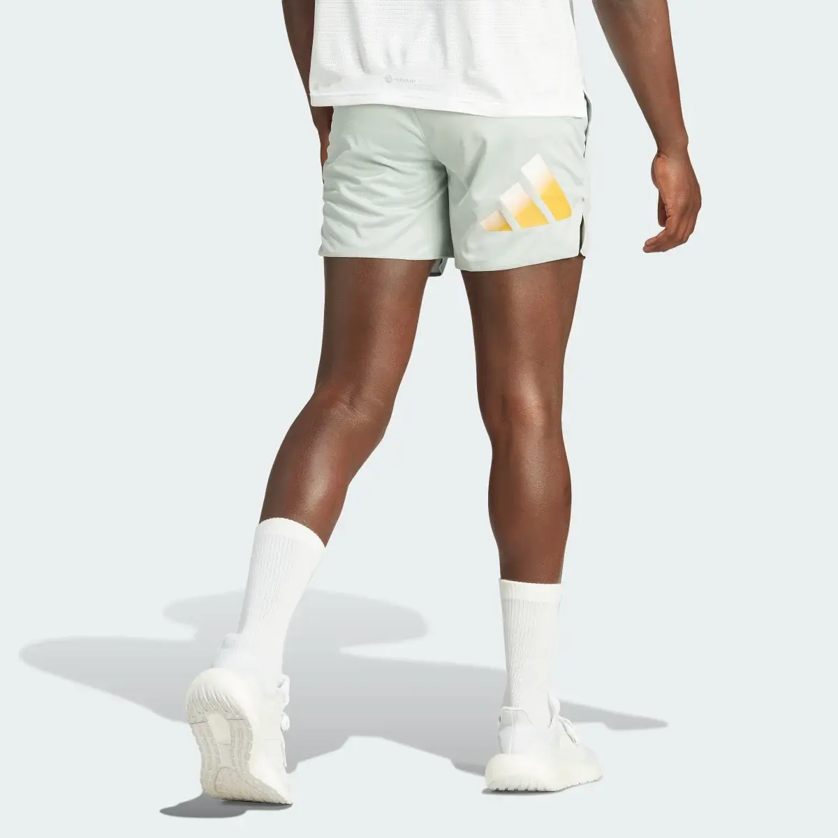 Adidas Shorts Run Icons Logo 3 Barras. 2