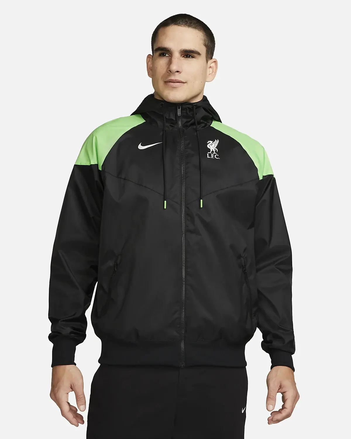 Nike Liverpool F.C. Sport Essentials Windrunner. 1