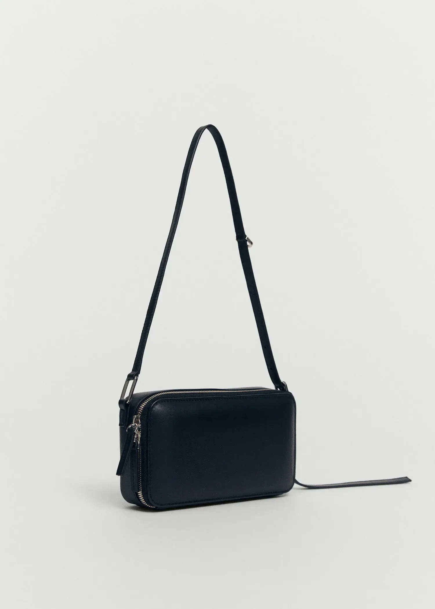 Mango Rectangular leather handbag. 3