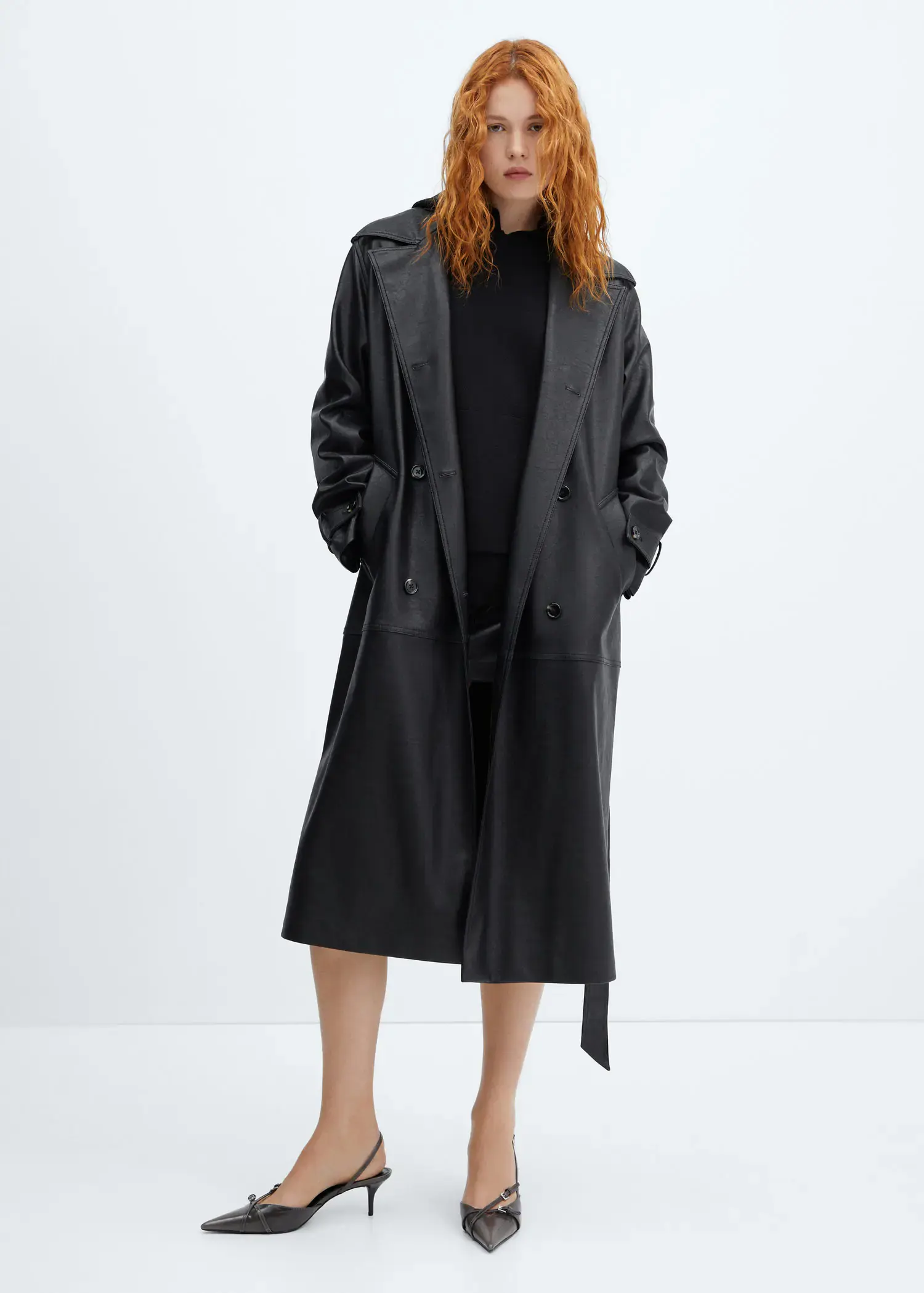 Mango Oversize leather-effect trench coat. 2
