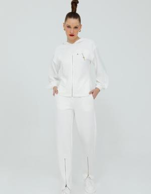 Comfortable Cut Ecru Tracksuit With Blouse And Trousers