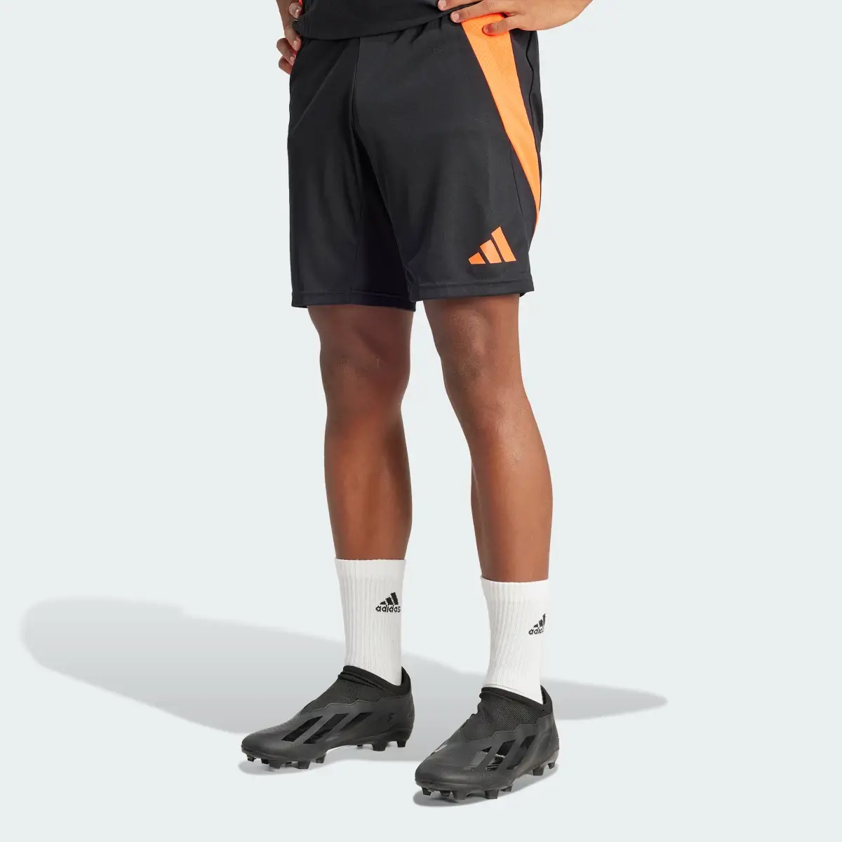 Adidas Shorts de Entrenamiento Tiro 24 Pro. 1