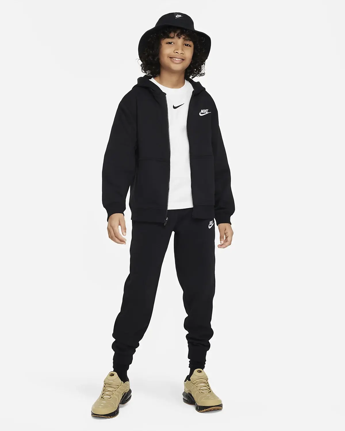 Nike Sportswear Club Fleece. 1